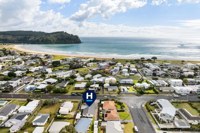 Photo of property in 229a Ocean Road, Whangamata, 3620