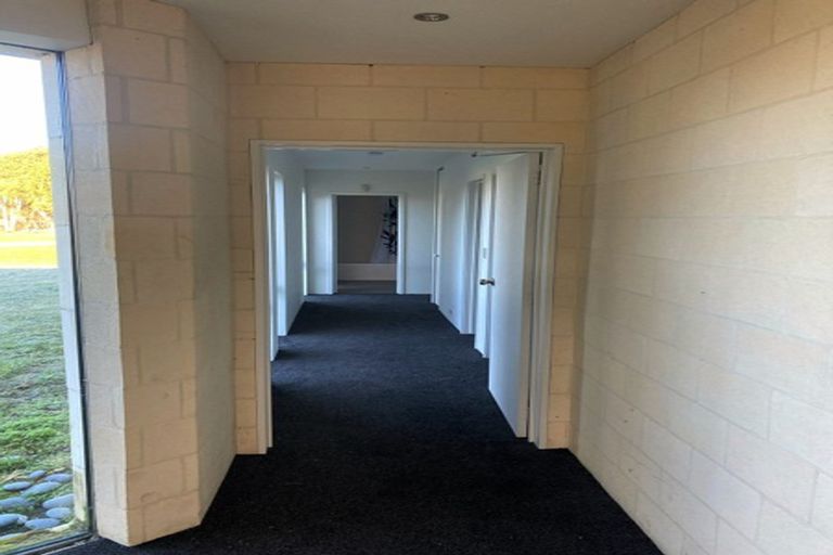 Photo of property in 70 Grays Road, Yaldhurst, Christchurch, 8042