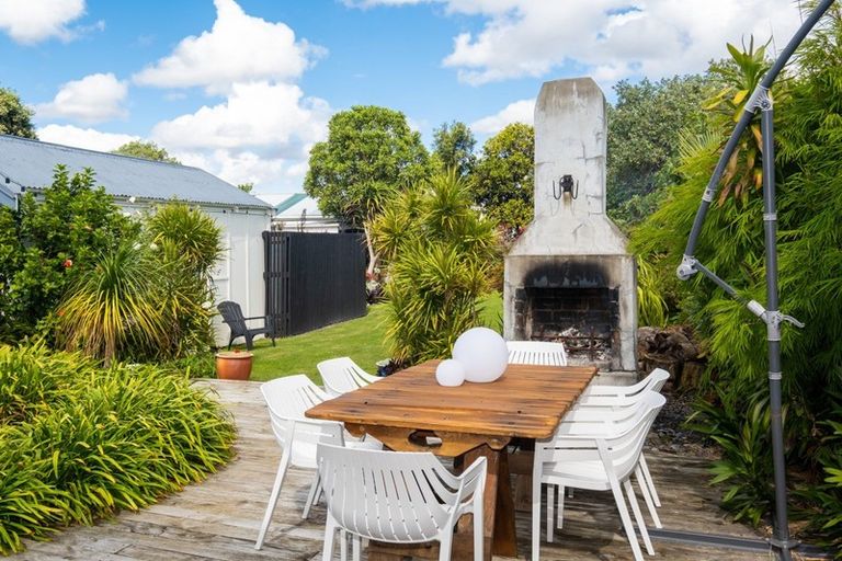 Photo of property in 14 Mcdonald Street, Napier South, Napier, 4110