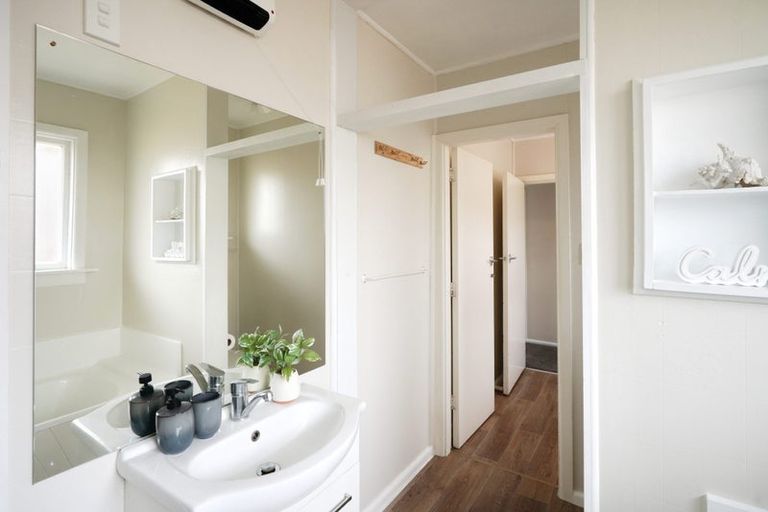 Photo of property in 18 Warblington Street, Aranui, Christchurch, 8061