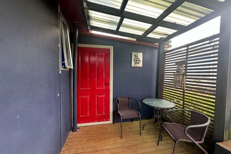 Photo of property in 5 Tokopapa Street, Mokau, 4376