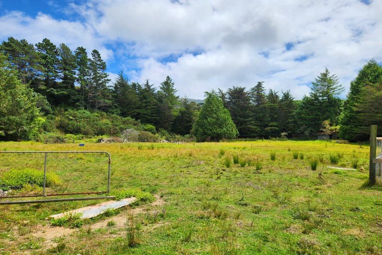 Photo of property in 663 Seven Mile Road, Runanga, 7803