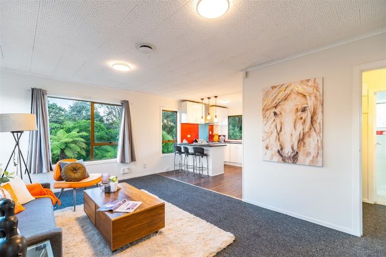Photo of property in 302 Swanson Road, Henderson, Auckland, 0610
