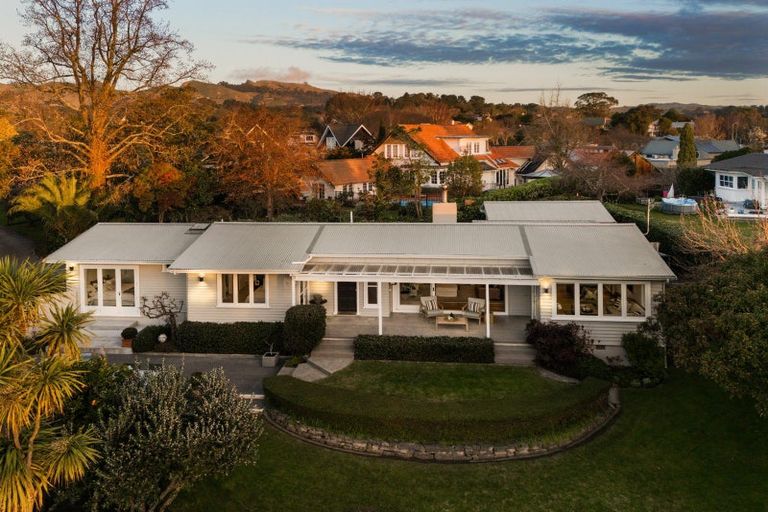 Photo of property in 11 Greenwood Road, Havelock North, 4130
