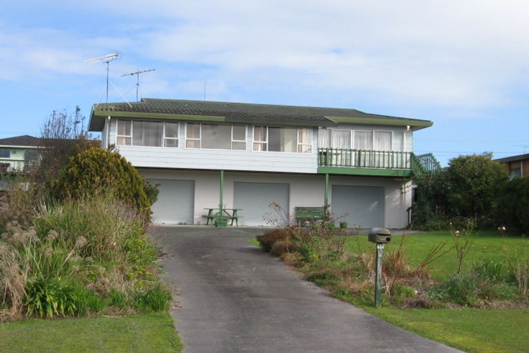 Photo of property in 17 Kawau View Road, Snells Beach, 0920