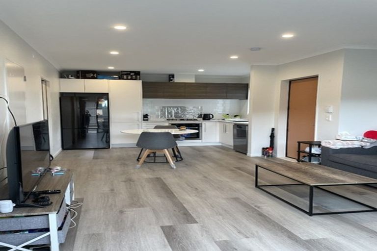 Photo of property in 39 Nganui Avenue, Takanini, 2112