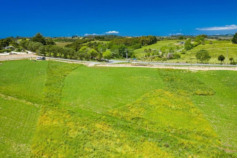 Photo of property in 2116 Cove Road, Mangawhai, Kaiwaka, 0573
