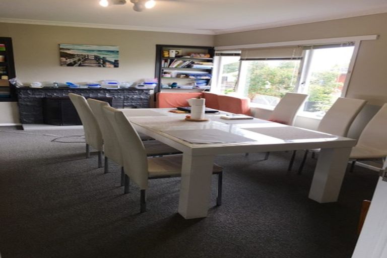 Photo of property in 44 Aurea Avenue, Pakuranga, Auckland, 2010