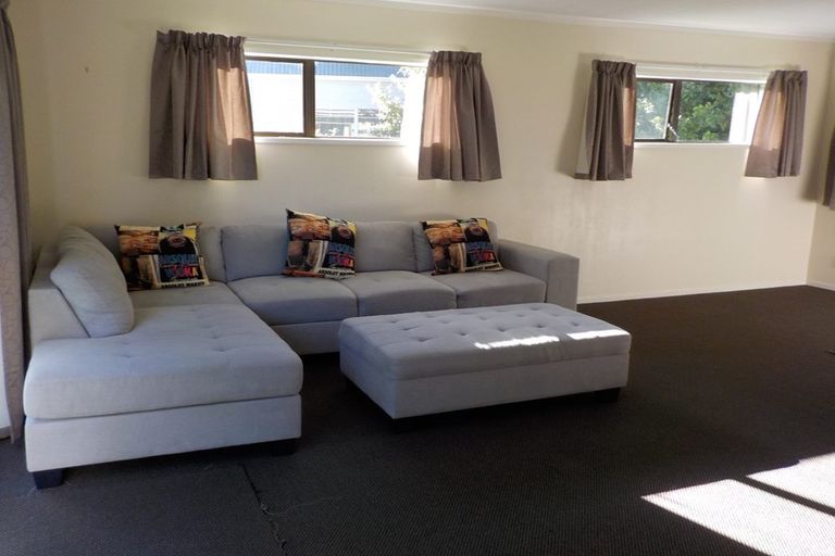 Photo of property in 1/41 Glencoe Road, Browns Bay, Auckland, 0630