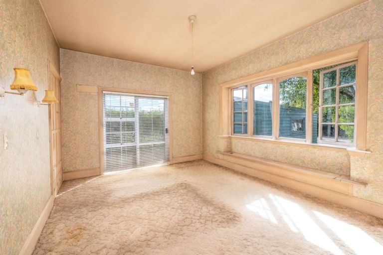 Photo of property in 58 Opawa Road, Waltham, Christchurch, 8023