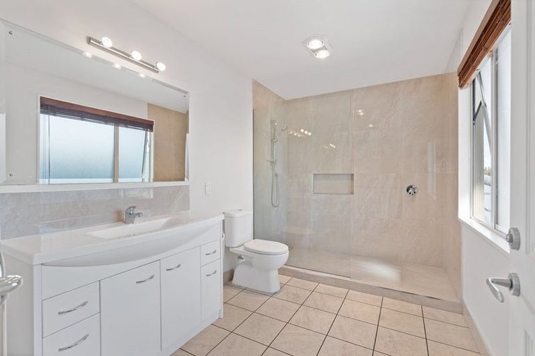 Photo of property in 26 Sovereign Gardens, Halswell, Christchurch, 8025