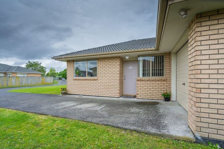 Photo of property in 41 Scotts Field Drive, Takanini, 2112