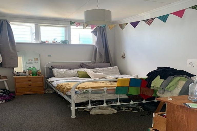 Photo of property in 16 Normanby Street, Newtown, Wellington, 6021