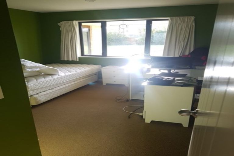 Photo of property in 33 Waterbridge Way, Rolleston, 7614