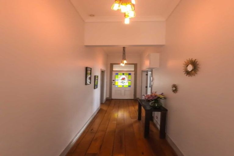 Photo of property in 156 Kings Crescent, Hutt Central, Lower Hutt, 5010