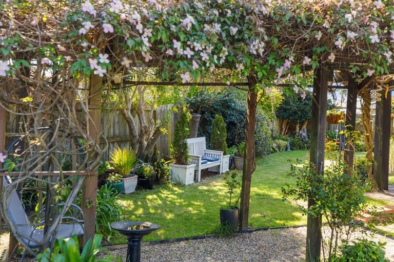 Photo of property in 17 Saint Heliers Place, Papamoa Beach, Papamoa, 3118