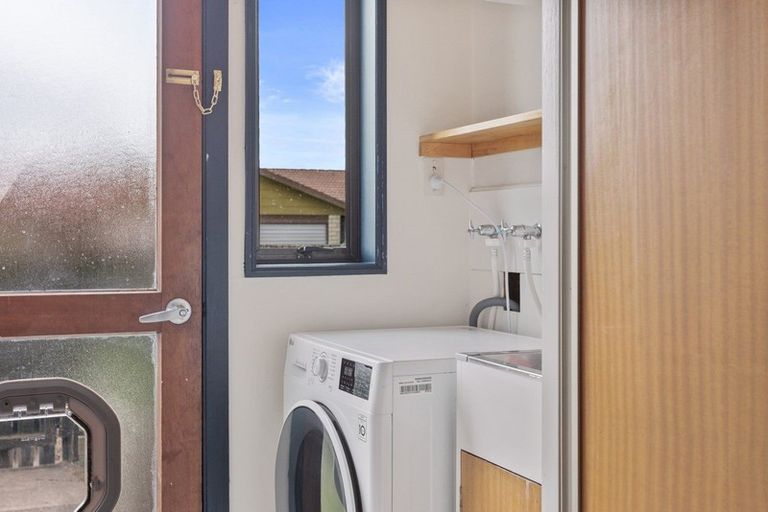 Photo of property in 2 Kowai Place, Amberley, 7410