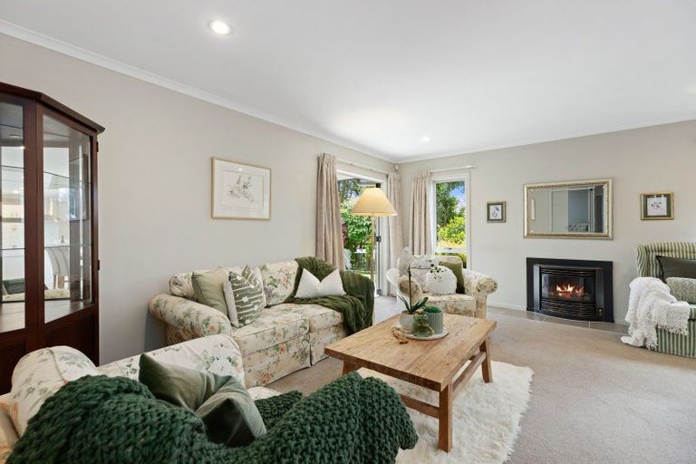 Photo of property in 33 Bridgewater Way, Pyes Pa, Tauranga, 3112