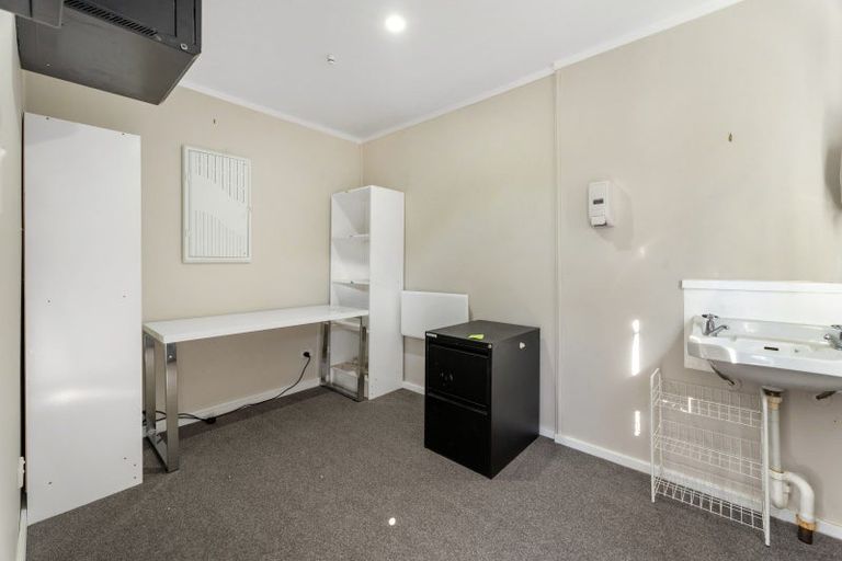 Photo of property in 44 Te Iwiheke Place, Turangi, 3334