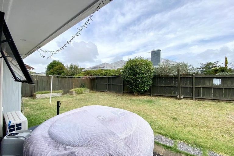 Photo of property in 2/43 Elliot Street, Howick, Auckland, 2014