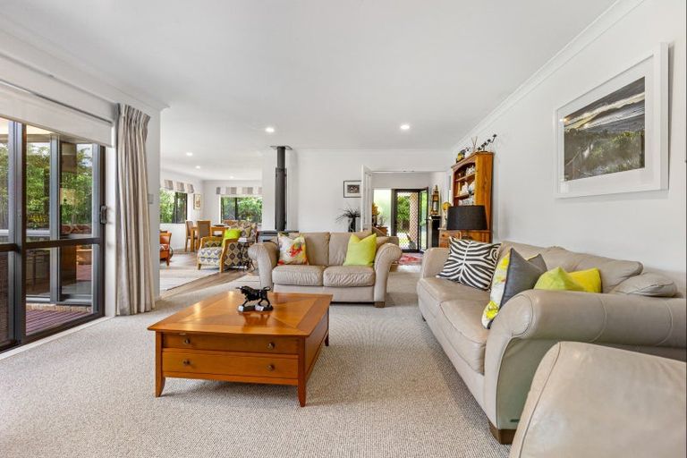 Photo of property in 8 Faydon Close, Ohau, Levin, 5570