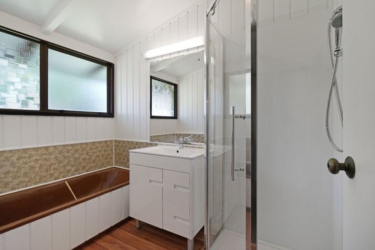 Photo of property in 18 Fairdale Avenue, Red Hill, Papakura, 2110