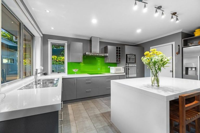 Photo of property in 20 Willis Road, Temple View, Hamilton, 3290