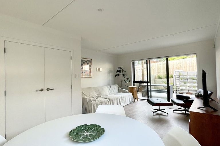 Photo of property in 4/8 James Laurie Street, Henderson, Auckland, 0612