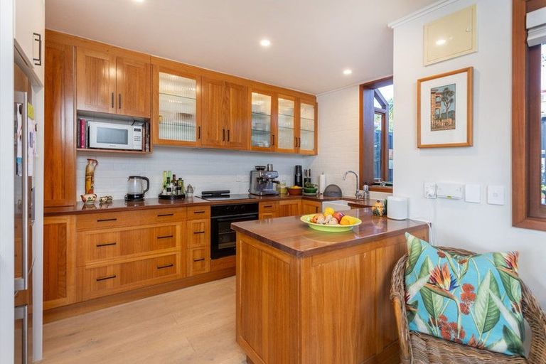 Photo of property in 1/7a Seaside Avenue, Waterview, Auckland, 1026