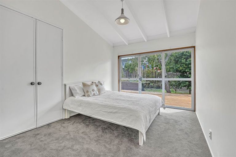 Photo of property in 20 Stapleford Crescent, Browns Bay, Auckland, 0630