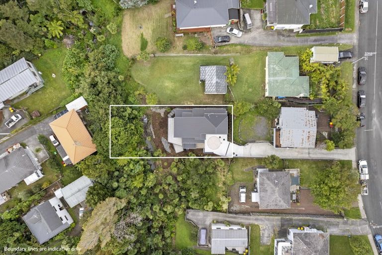 Photo of property in 54a Awaroa Road, Sunnyvale, Auckland, 0612