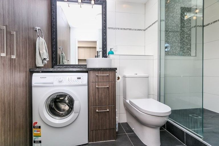 Photo of property in 2/27 Piccadilly Place, Kohimarama, Auckland, 1071