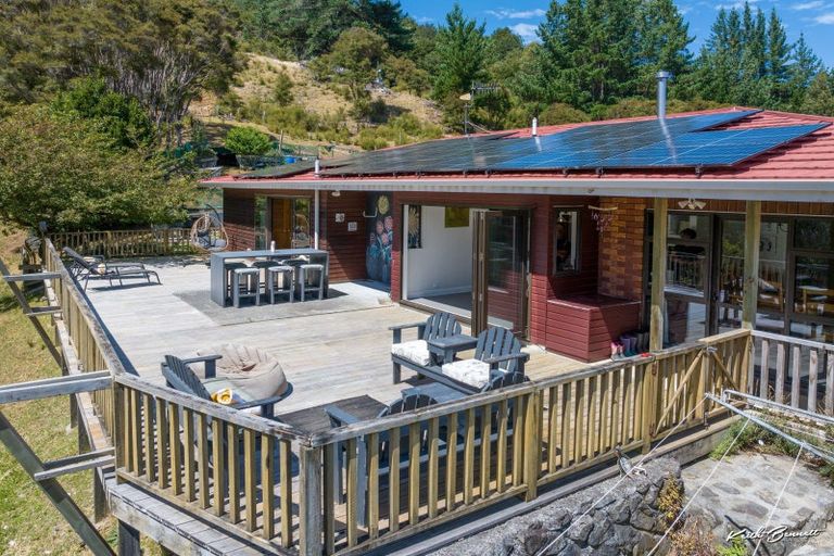 Photo of property in 243 Katherine Mansfield Drive, Whitemans Valley, Upper Hutt, 5371