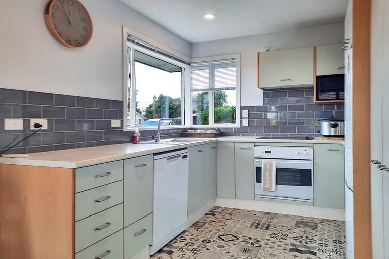 Photo of property in 1/30 Seymour Street, Hornby, Christchurch, 8042