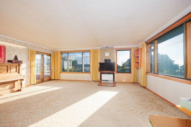 Photo of property in 42 Churchill Street, Kaikoura, 7300