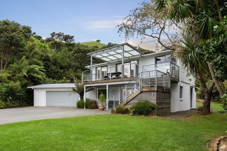 Photo of property in 142a Thames Coast Sh25 Road, Whakatete Bay, Thames, 3575