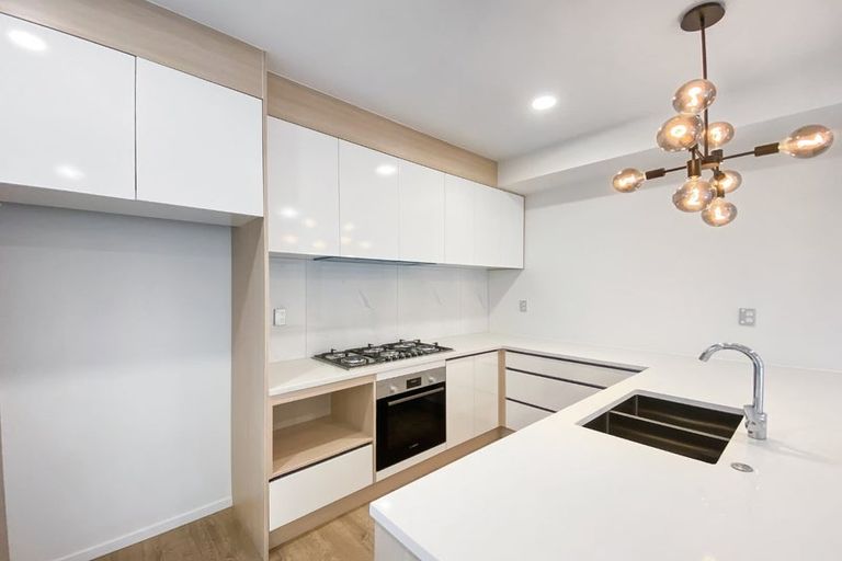 Photo of property in 3a Frontier Lane, Flat Bush, Auckland, 2019