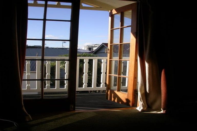 Photo of property in 24a Aro Street, Aro Valley, Wellington, 6021