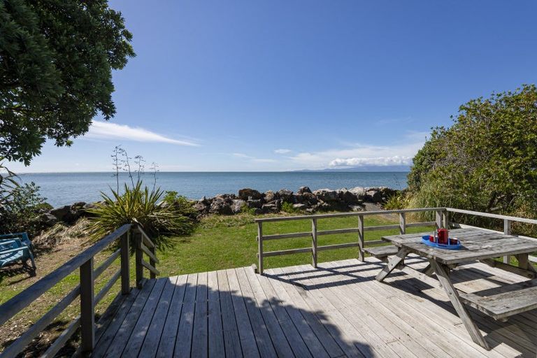 Photo of property in 49 Totara Avenue, Collingwood, 7073