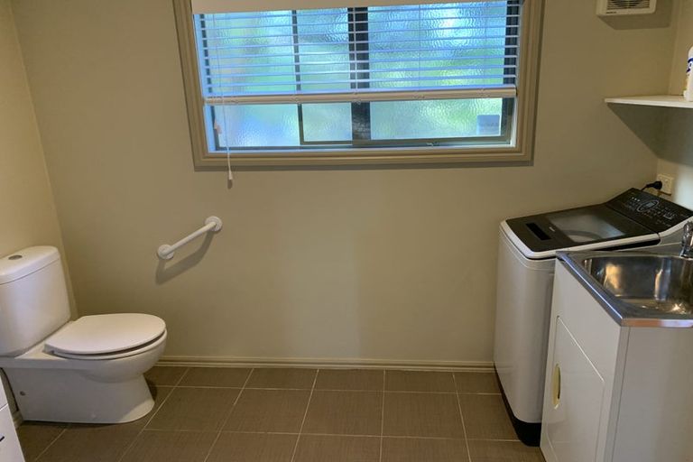 Photo of property in 34 Marellen Drive, Red Beach, 0932