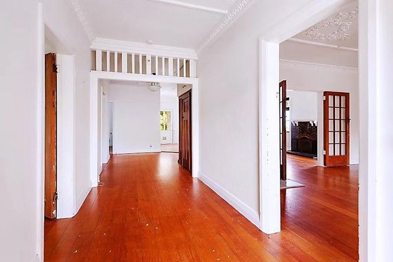 Photo of property in 343 Karori Road, Karori, Wellington, 6012