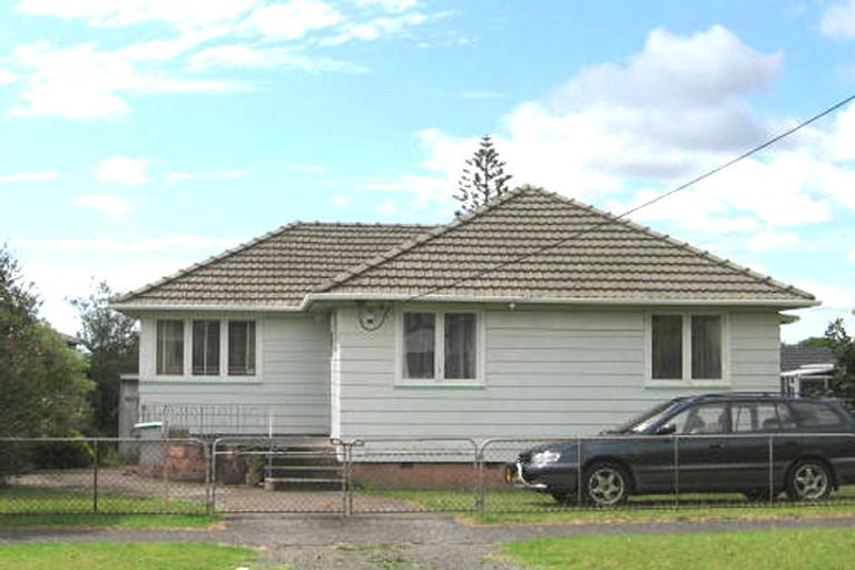 Photo of property in 3 Northall Road, New Lynn, Auckland, 0600