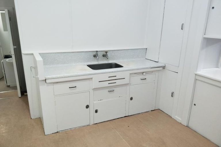Photo of property in 90 Victoria Avenue, Palmerston North, 4410