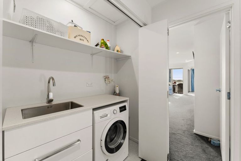 Photo of property in 972 Papamoa Beach Road, Papamoa Beach, Papamoa, 3118