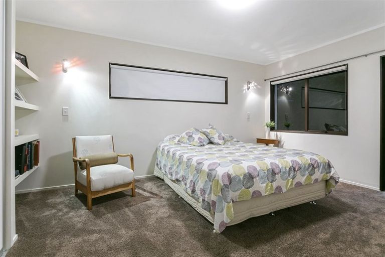 Photo of property in 1/72 Gulf View Road, Murrays Bay, Auckland, 0630