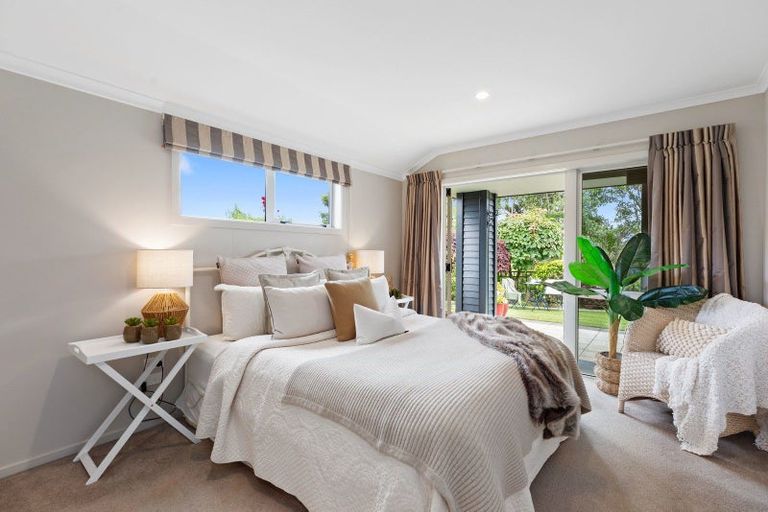 Photo of property in 33 Bridgewater Way, Pyes Pa, Tauranga, 3112