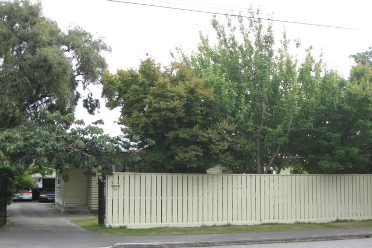 Photo of property in 59 Mcfaddens Road, St Albans, Christchurch, 8052
