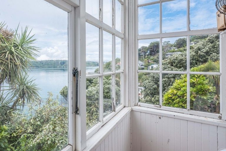 Photo of property in 88 Maida Vale Road, Roseneath, Wellington, 6011