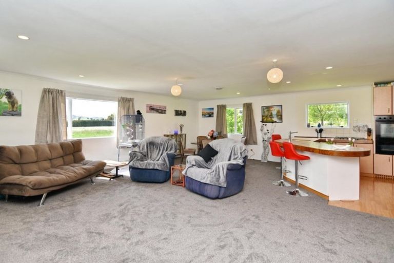 Photo of property in 10 Singleton Street, Waikari, 7420