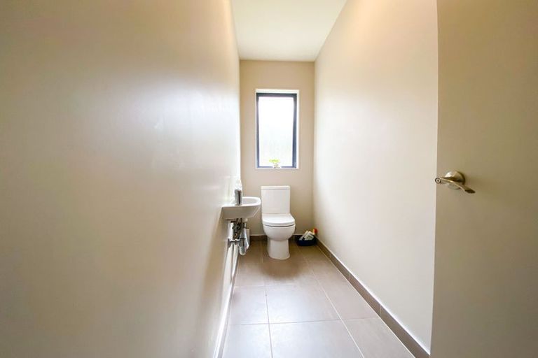 Photo of property in 2 Northbrook Close, Greenhithe, Auckland, 0632